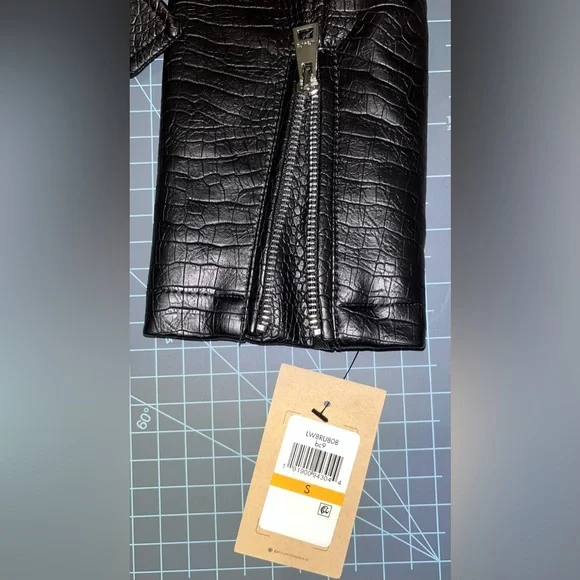 Levi’s black croc faux leather moto jacket - Picture 8 of 15